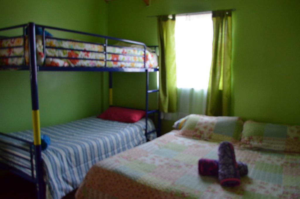 Cabanas Capitan Guillermo Hotel Punta Arenas Room photo